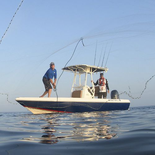 Bay-Boat / Außenborder - SX2250 - Skeeter - mit Mittelkonsole / Sportfischer / max. 8 Personen