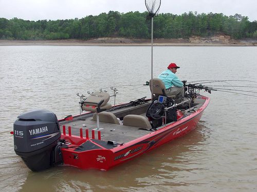 Crappie Boat / Außenborder - 861 Predator - War Eagle - mit Seitenkonsole / Sportfischer