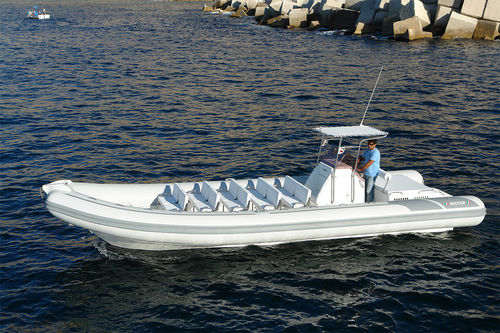 Patrouillenboot Berufsschiff - 33  - Master - Taucherbasisboot / Außenborder / Festrumpf-Schlauchboot