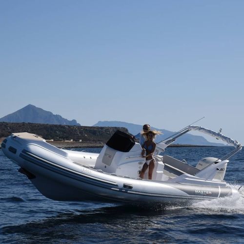 Außenborder-Schlauchboot - 699 GP - Master - halbstarr / mit Mittelkonsole / Open