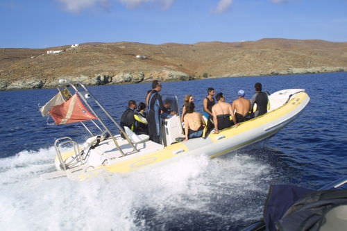 Nutzfahrzeug Berufsschiff - 700 - Mostro - Außenborder / Festrumpf-Schlauchboot