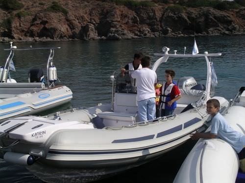 Außenborder-Schlauchboot - CORVETTE 68  - Mostro - halbstarr / mit Seitenkonsole / max. 10 Personen