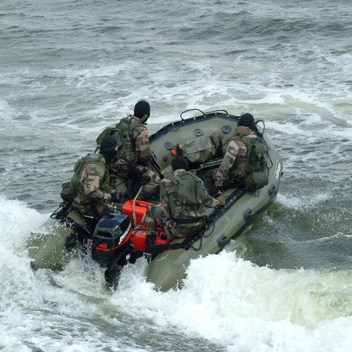 Such- und Rettungsboot Berufsschiff - 425 UM - Sillinger - Taucherbasisboot / Hafenservice-Boot / Außenborder