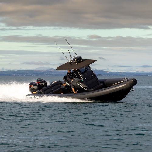 Außenborder-Schlauchboot - 330 CHASE - Protector - zweimotorig / RIB / mit Mittelkonsole