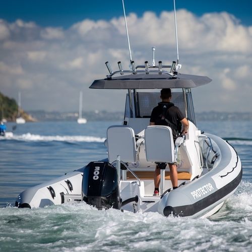 Außenborder-Schlauchboot - 250 CHASE - Protector - halbstarr / mit Mittelkonsole / Open