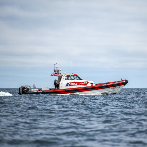 Patrouillenboot Berufsschiff - 410 TARGA - Protector - Mehrzweck-Boot für Fischerei / Außenborder / Festrumpf