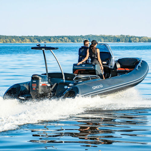 Außenborder-Schlauchboot - G650 - GRAND Inflatable Boats - halbstarr / Open / mit Mittelkonsole