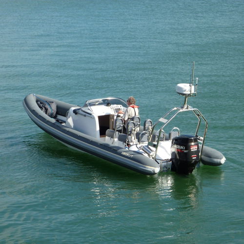 Außenborder-Schlauchboot - Ribcraft 850 Adventure - RIBCRAFT - halbstarr / mit Jockey-Konsole / Sport