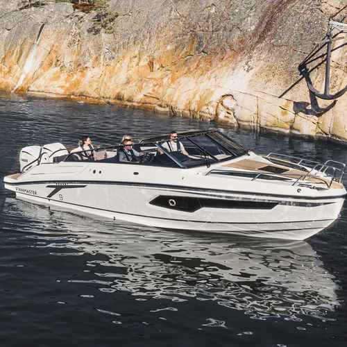 Cabin-Cruiser / Außenborder - T9 - Finnmaster Boats Oy - zweimotorig / Open / mit Doppelkonsole