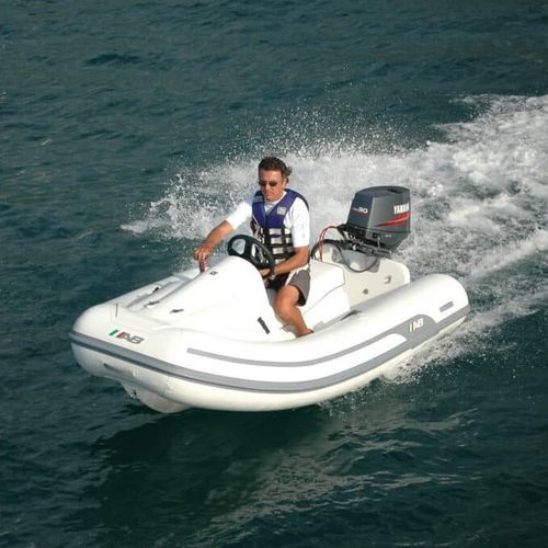 Außenborder-Schlauchboot - AB Rider - AB Inflatables - halbstarr / Open / mit Jockey-Konsole