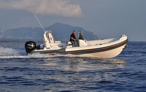Außenborder-Schlauchboot - twentythree - Mar.co - halbstarr / mit Mittelkonsole / Open