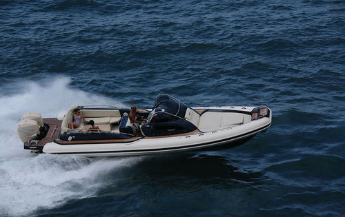Außenborder-Schlauchboot - E-MOTION 32 - Mar.co - zweimotorig / halbstarr / mit Mittelkonsole