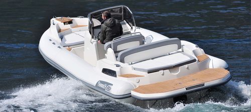 Innenborder-Schlauchboot - 282 - Marlin - halbstarr / mit Mittelkonsole / max. 12 Personen