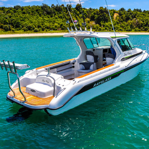 Cabin-Cruiser / Außenborder - LEGEND 2800 - Rayglass Boats - Innenborder / Diesel / zweimotorig