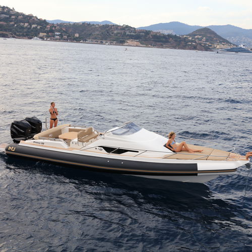 Außenborder-Schlauchboot - Prince 33 - Nuova Jolly - zweimotorig / halbstarr / mit Mittelkonsole