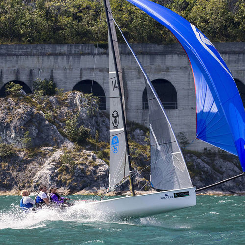Regatta-Kielboot-Segelboot - VX ONE - Ovington - Carbon / Bugspriet / mit Carbonmast