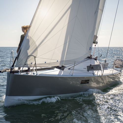 Segelboot für Kreuzfahrten - 30 - POGO STRUCTURES - 2 Kabinen / 6 Kojen / Glasfaser