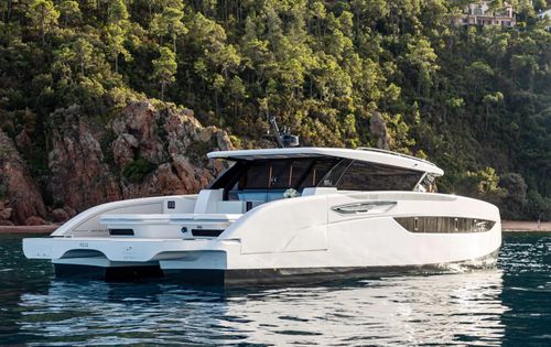 Katamaran-Motoryacht - ULTIMA 55 NOVA - Sunreef Yachts - für Kreuzfahrten / modern / mit Steuerhaus