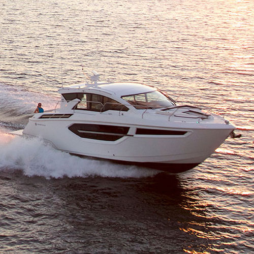 Express-Cruiser / Innenborder - 42 CANTIUS - Cruisers - Diesel / Hardtop / für Kreuzfahrten