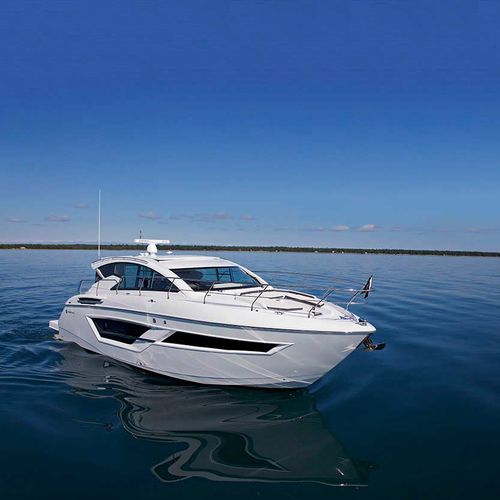 Express-Cruiser / Innenborder - 46 CANTIUS - Cruisers - Diesel / Hardtop / für Kreuzfahrten