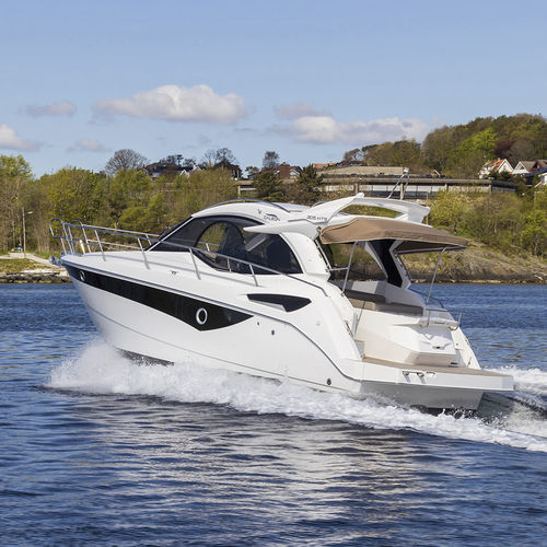 Express-Cruiser / Innenborder - 305 HTS - Galeon - Diesel / zweimotorig / Hardtop