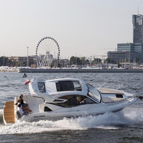 Express-Cruiser / Innenborder - 310 HTC - Galeon - dieselbetrieben / zweimotorig / Hardtop