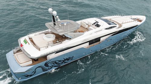 Superyacht für Kreuzfahrten - M/Y FLYING DRAGON - Admiral yachts - Flybridge / 5 Kabinen / Gleiter
