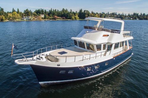 Motoryacht für Kreuzfahrten - Selene 50 Voyager Sedan - Selene - Trawler / Flybridge / 3 Kabinen