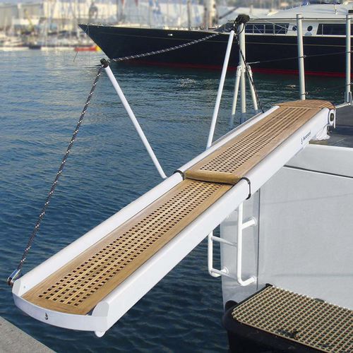 Gangway für Yacht - PI 489 TURNING ERA - Besenzoni SpA - Teleskop / schwenkbar / Multifunktion