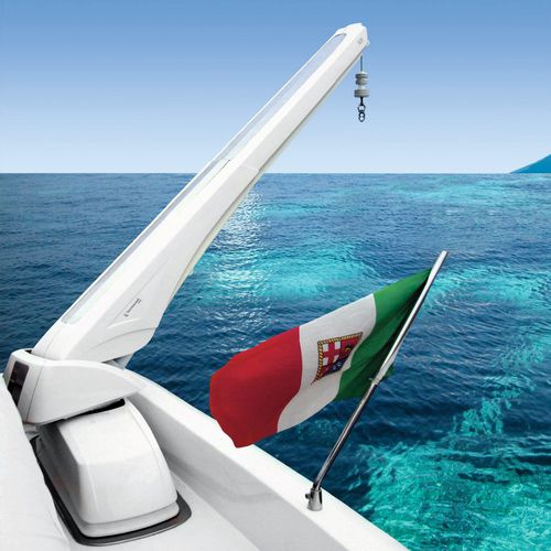 Davit für Yacht - G 711 - Besenzoni SpA - hydraulisch / schwenkbar / Teleskop