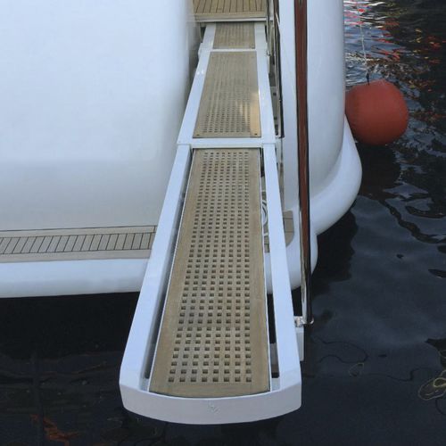 Gangway für Boot - PI 376 - PI 386 ALBATROSS - SUPER ALBATROSS - Besenzoni SpA - für Superyacht / Teleskop / versenkbar