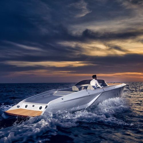 Innenborder-Runabout - 858 Fantom - FRAUSCHER BOOTSWERFT - mit Doppelkonsole / Open / max. 7 Personen