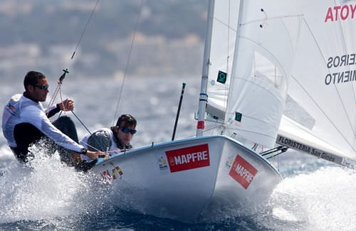 Zweihandjolle - International 470 - Mackay Boats - Regatta / mit einfachem Trapez / 470