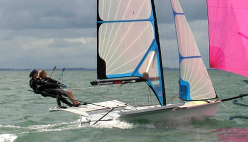 Zweihandjolle - 49erFX - Mackay Boats - Skiff / Regatta / mit Doppeltrapez