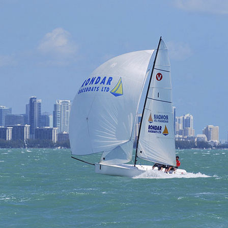 Regatta-Kielboot-Segelboot - VIPER 640 - Rondar Raceboats - One-Design / mit einziehbarem Kiel / Bugspriet