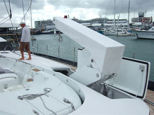 Davit für Yacht - EZ-FC - Nautical Structures - hydraulisch / schwenkbar / faltbar