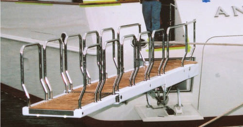 Gangway für Boot - FOLD UNDER - Nautical Structures - Teleskop / versenkbar / hydraulisch