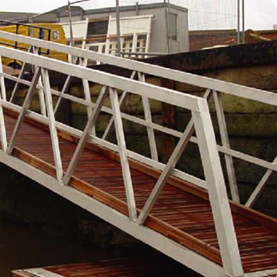 Gangway für Steg - ACCESS - Walcon Marine - Aluminium / mit Geländer