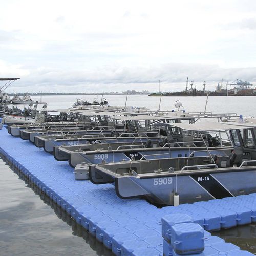 Schwimmponton - Military - CANDOCK - modular / zur  Trockenlagerung / für Yachthafen