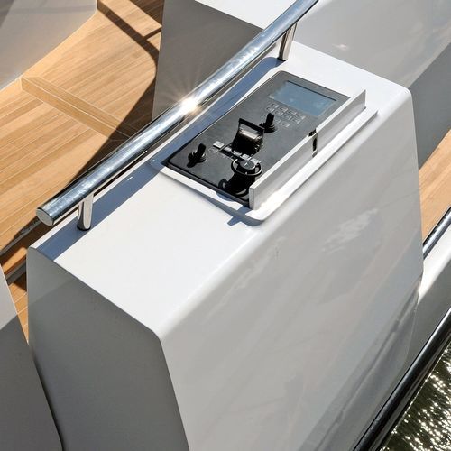 Bedienfeld für Yacht - Cramm Yachting Systems BV - Bug / Heck / mit Touchscreen