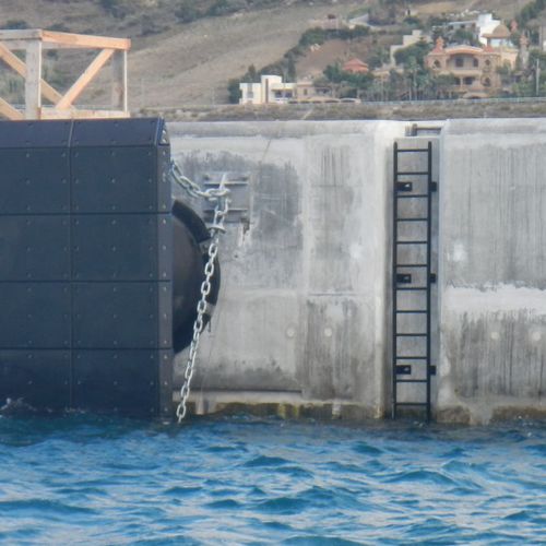 Pontonleiter - LFE  - Trelleborg Marine and Infrastructure - festinstalliert / Notfall / manuell