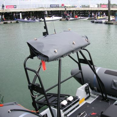 Kenterschutzsystem für Schlauchboote - Wing & Henshaw inflatable Solutions