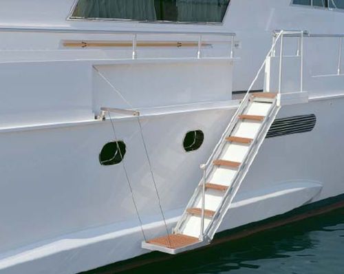 Yachtleiter - Sanguineti Chiavari produzione articoli nautici s. - seitlich / Fallreep / hydraulisch
