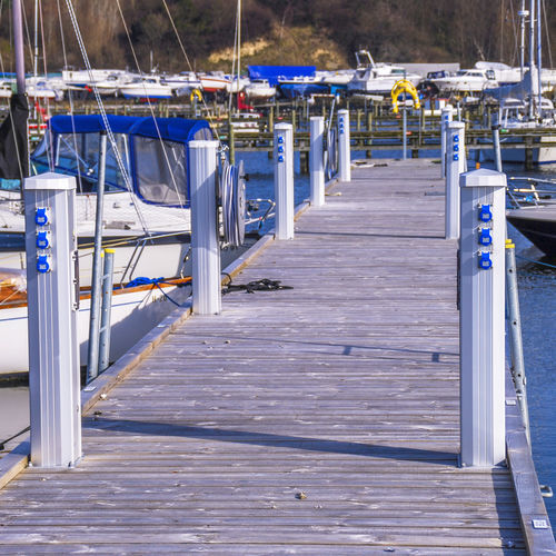Stromversorgungssäule - Pacific - Seijsener Harbour Services - für Steg / kompakt