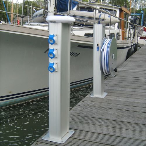 Stromversorgungssäule - Arctic - Seijsener Harbour Services - Wasserversorgung / für Steg / kompakt