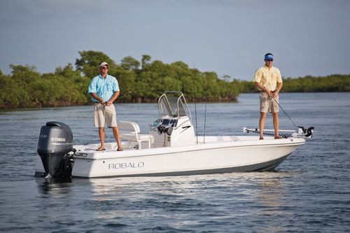 Bay-Boat / Außenborder - 206 CAYMAN - Robalo - mit Mittelkonsole / Sportfischer / max. 8 Personen