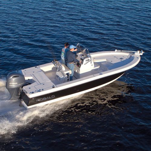 Bay-Boat / Außenborder - 226 CAYMAN - Robalo - mit Mittelkonsole / Sportfischer / max. 8 Personen