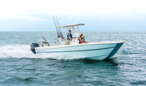 Katamaran-Konsolenboot - 230CC - World Cat - Außenborder / zweimotorig / Sportfischer