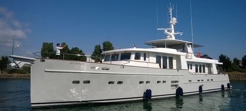 Motoryacht für Kreuzfahrten - KELONIA - Ocea - klassisch / mit Steuerhaus / 4 Kabinen