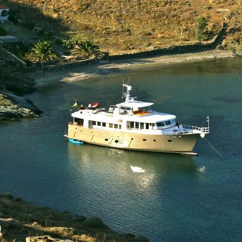 Motoryacht für Kreuzfahrten - AKISSI  - Ocea - klassisch / Flybridge / mit Steuerhaus